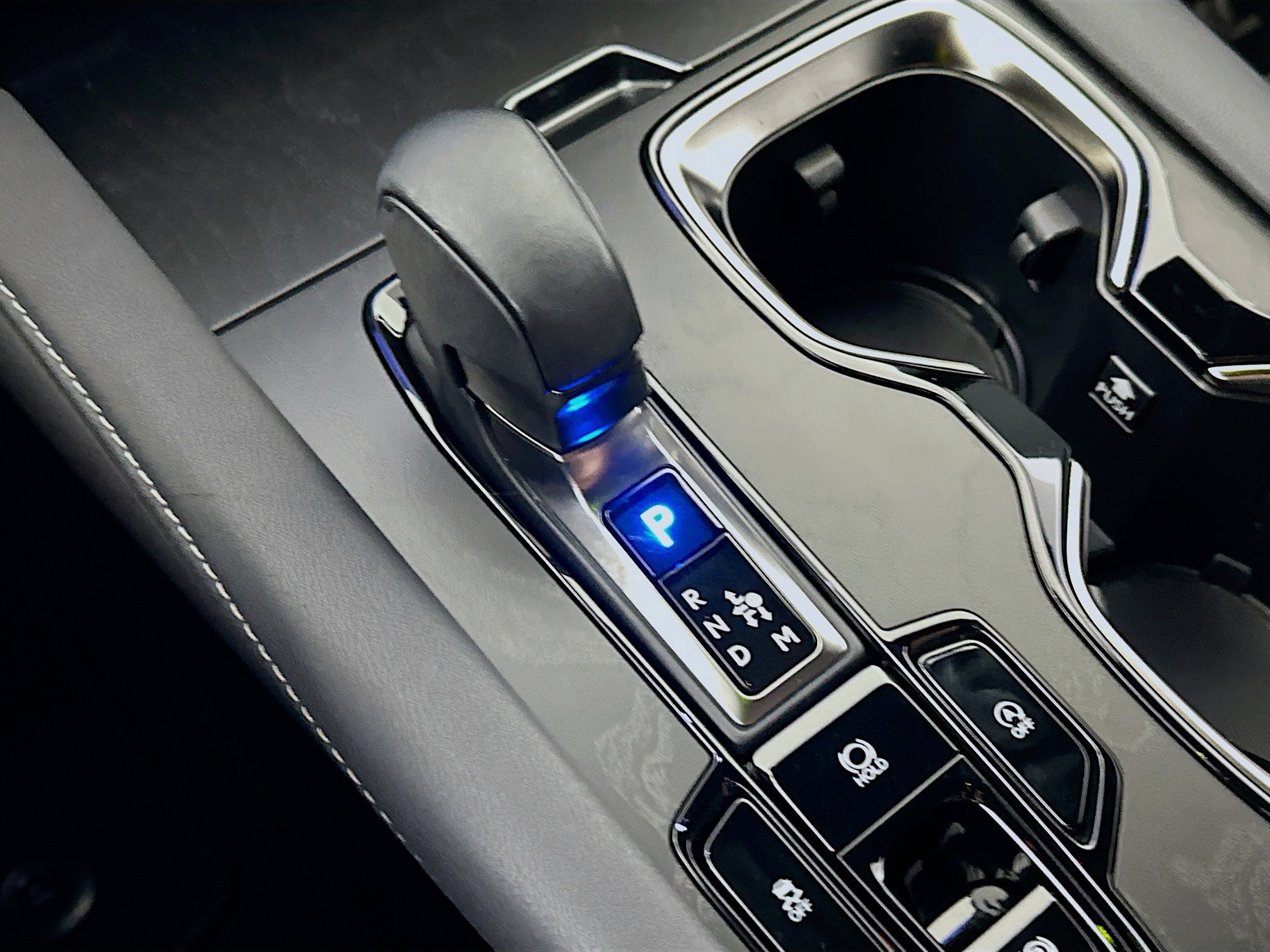 Used 2024 Lexus RX 350 Premium w/ Accessory Package (Z1) FWD image 24