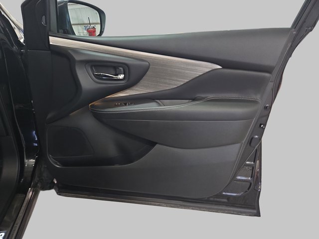 Used 2016 Nissan Murano Platinum image 11