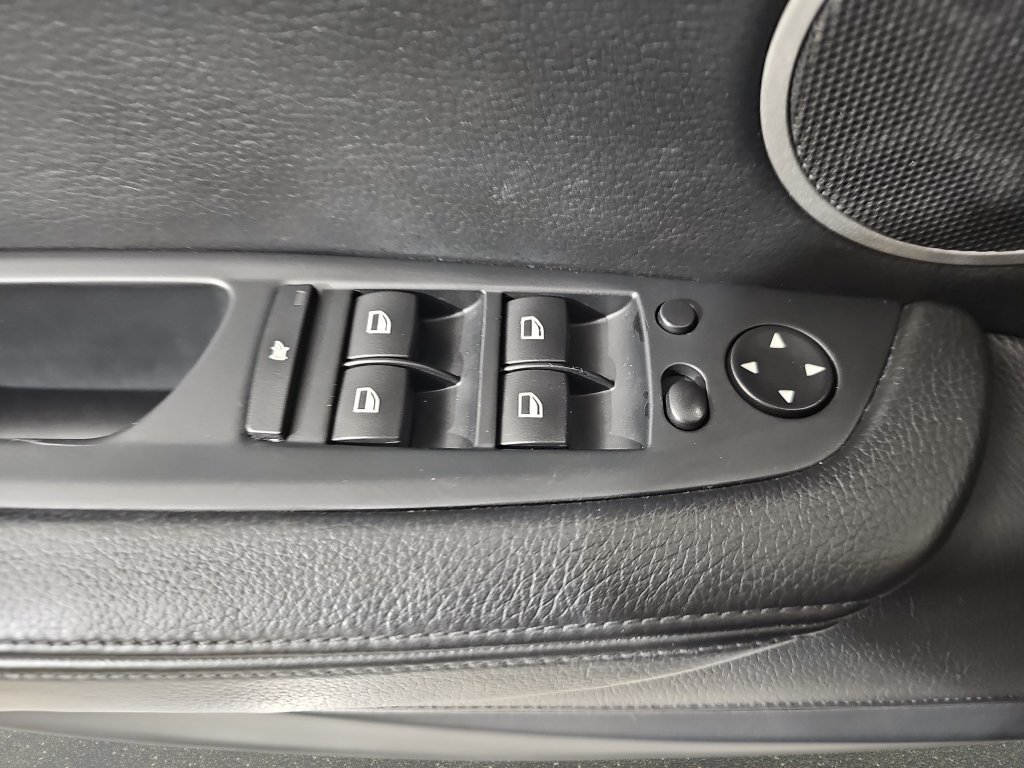 Used 2012 BMW X5 M AWD/4WD image 30