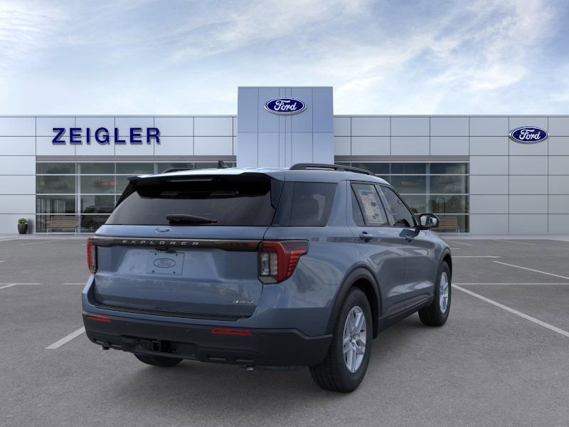 New 2026 Ford Explorer Active AWD/4WD image 8