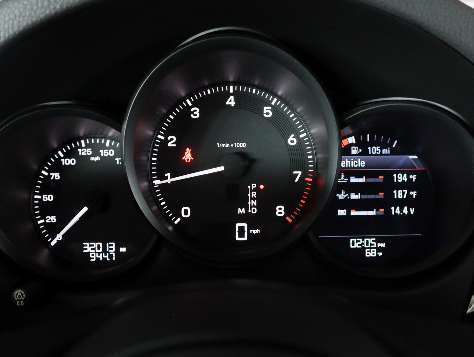 Used 2023 Porsche Macan AWD/4WD image 15