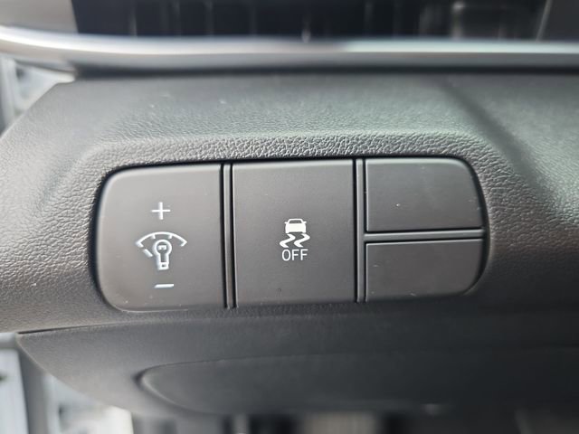 Certified 2024 Hyundai Elantra SEL image 36