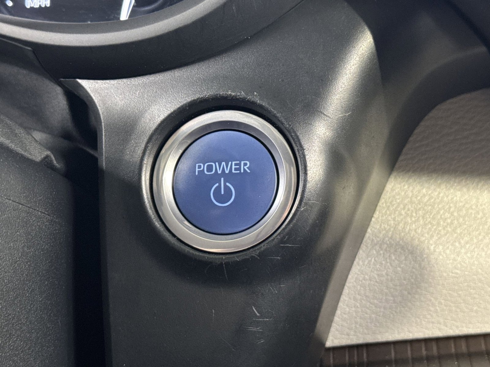 Used 2023 Toyota Sienna LE image 35