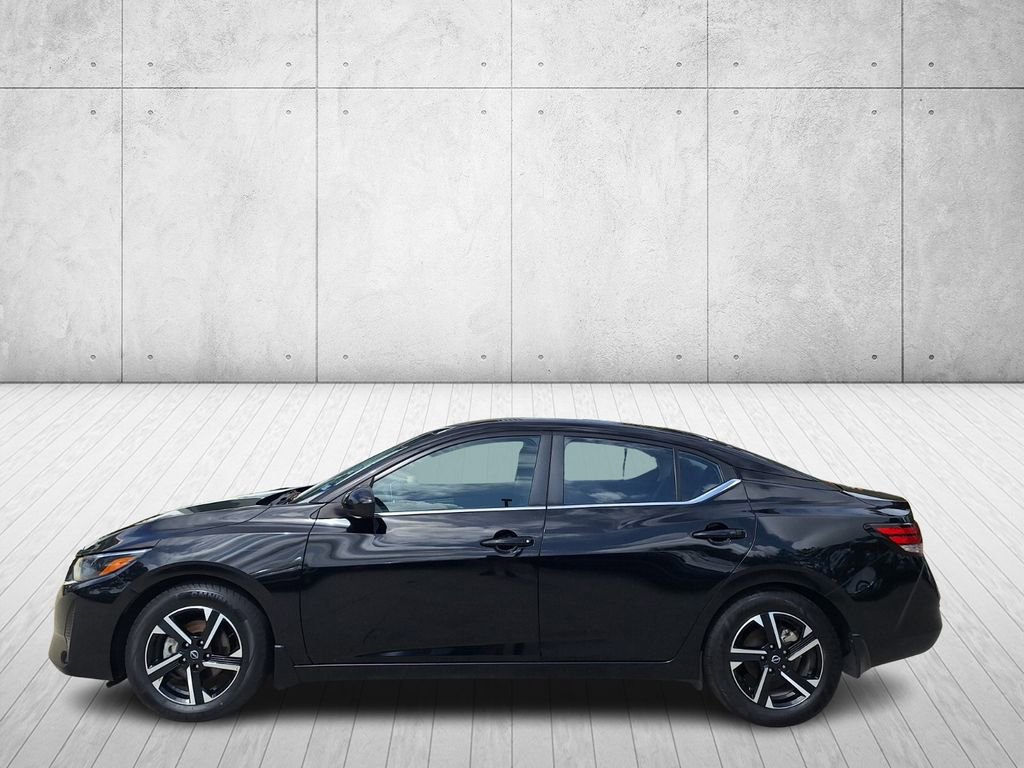 Used 2024 Nissan Sentra SV image 2
