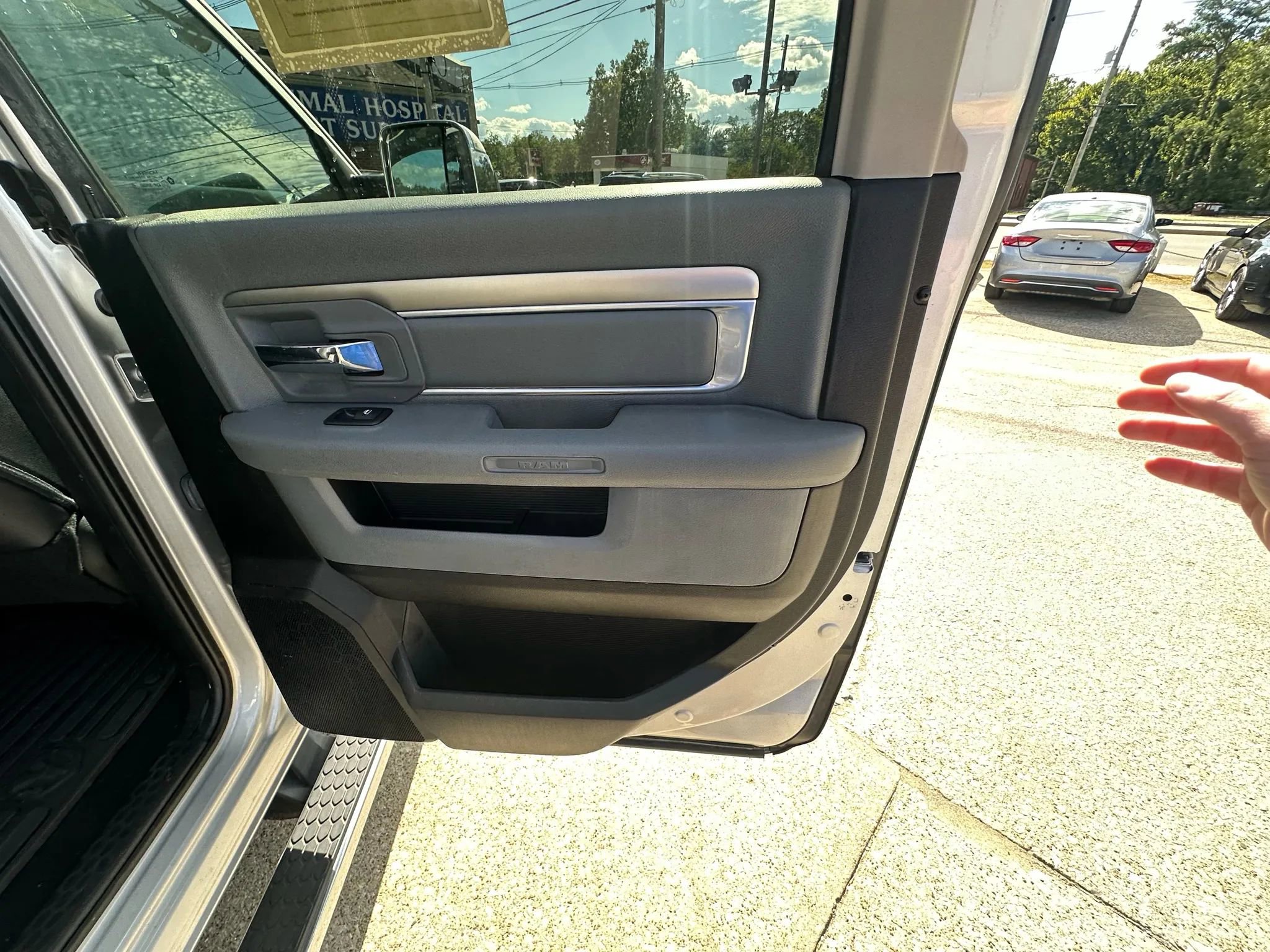 Used 2018 RAM 2500 Big Horn image 26