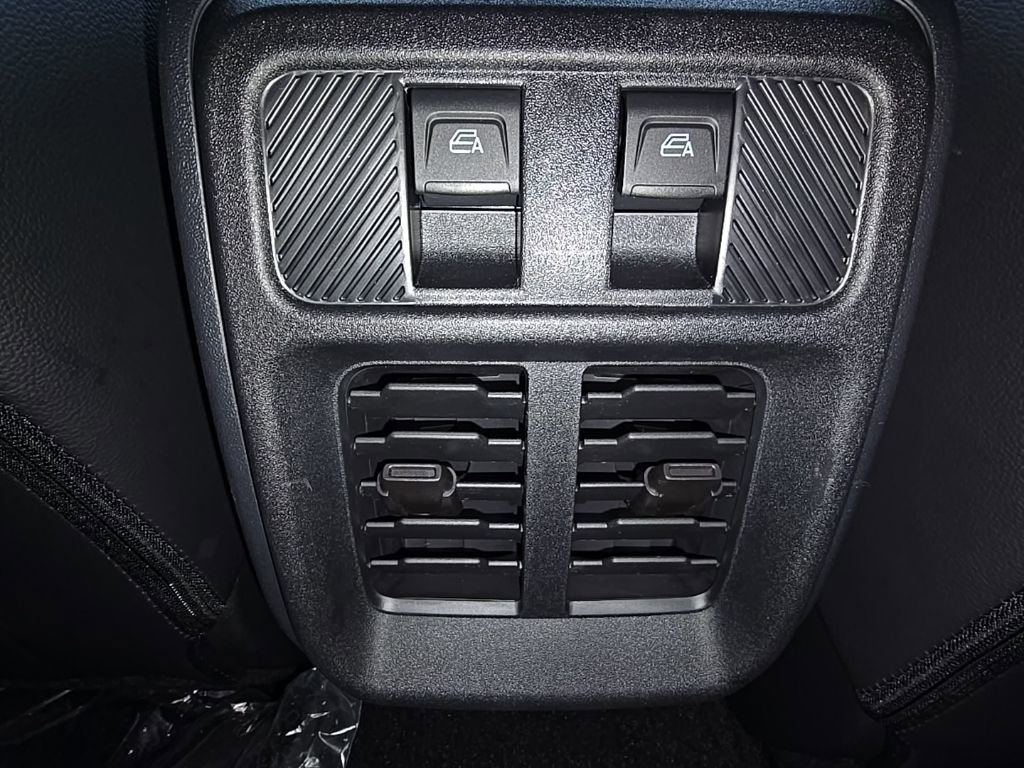 New 2025 Ford Bronco Outer Banks w/ Sasquatch Package image 43