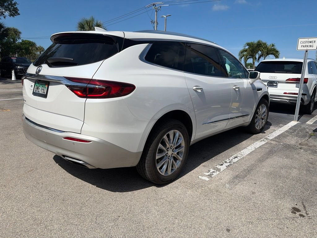 Used 2020 Buick Enclave Premium w/ Sun and Sites Package AWD/4WD image 9