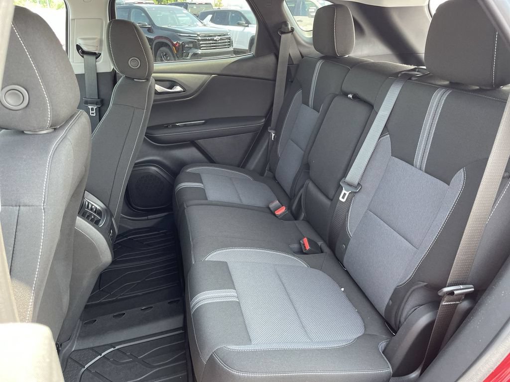New 2026 Chevrolet Blazer LT w/ Convenience Package FWD image 21