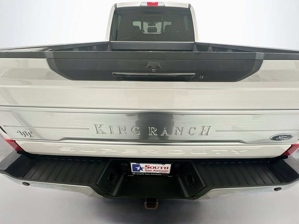Used 2017 Ford F250 King Ranch w/ King Ranch Ultimate Package AWD/4WD image 6