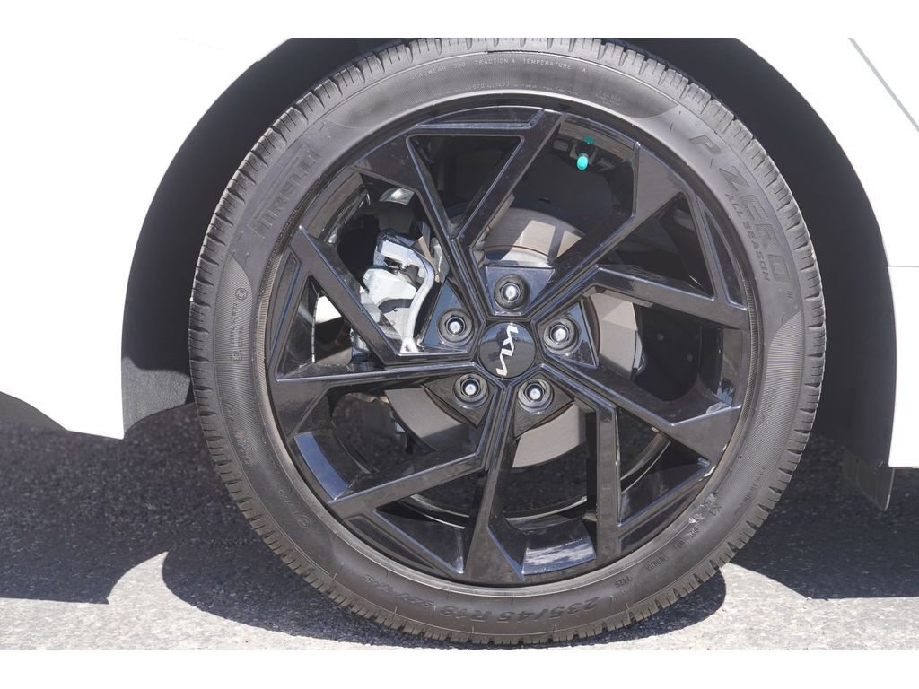 Used 2026 Kia K5 GT-Line w/ GT-Line Premium Package AWD/4WD image 6
