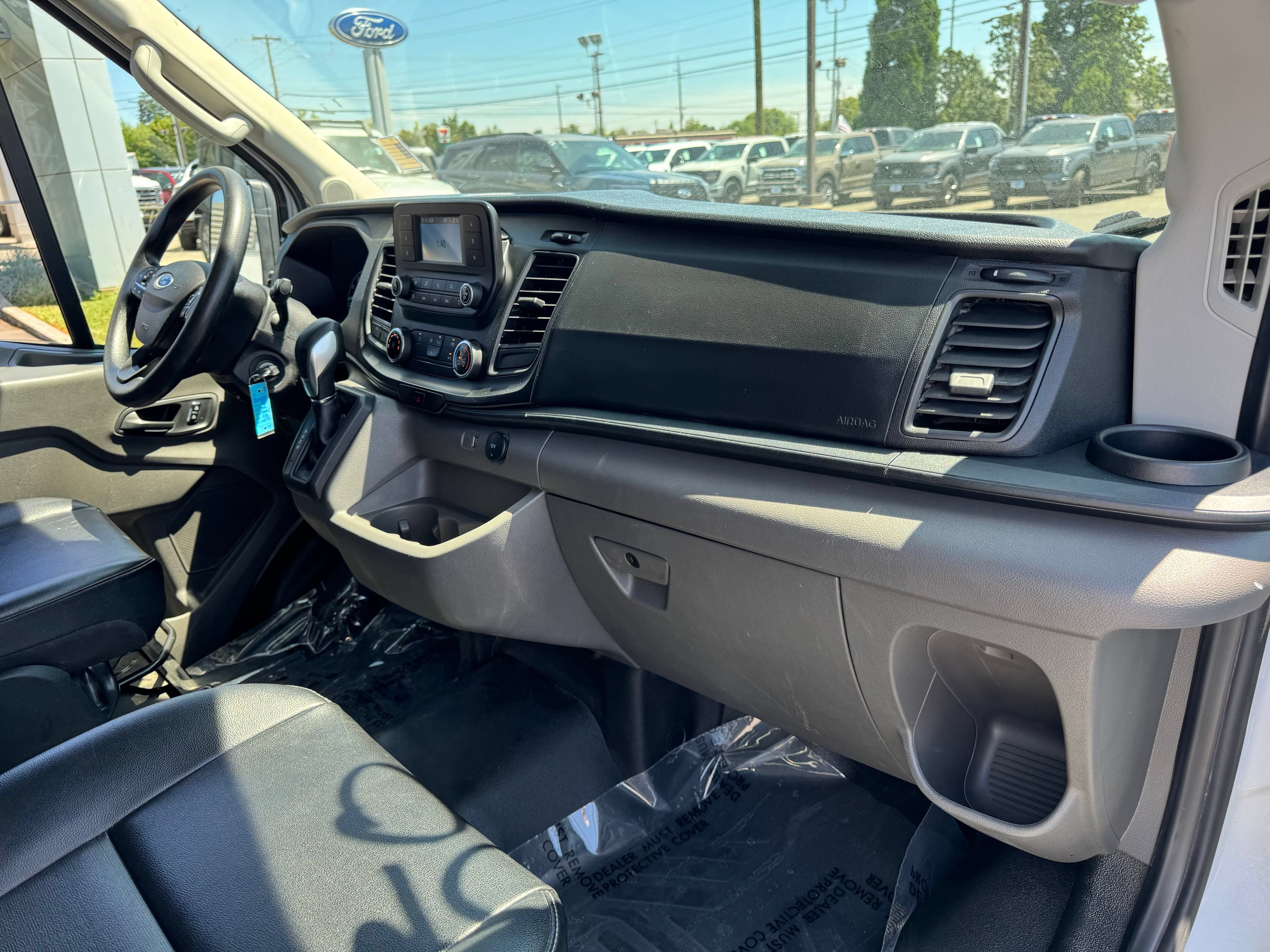 Used 2023 Ford Transit 250 Medium Roof AWD image 27