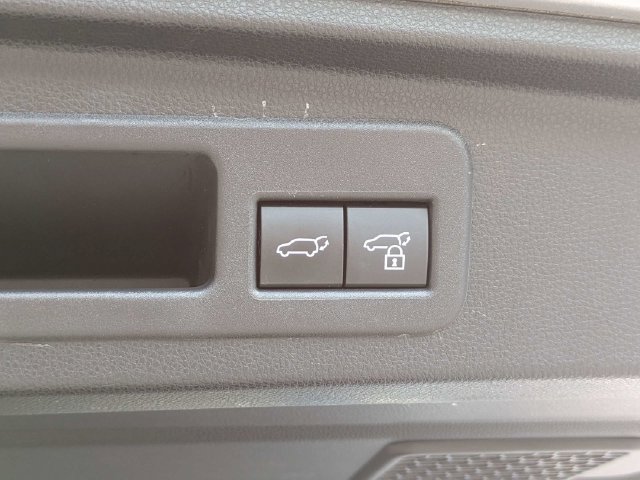Used 2025 Toyota 4Runner TRD Sport Premium RWD image 17