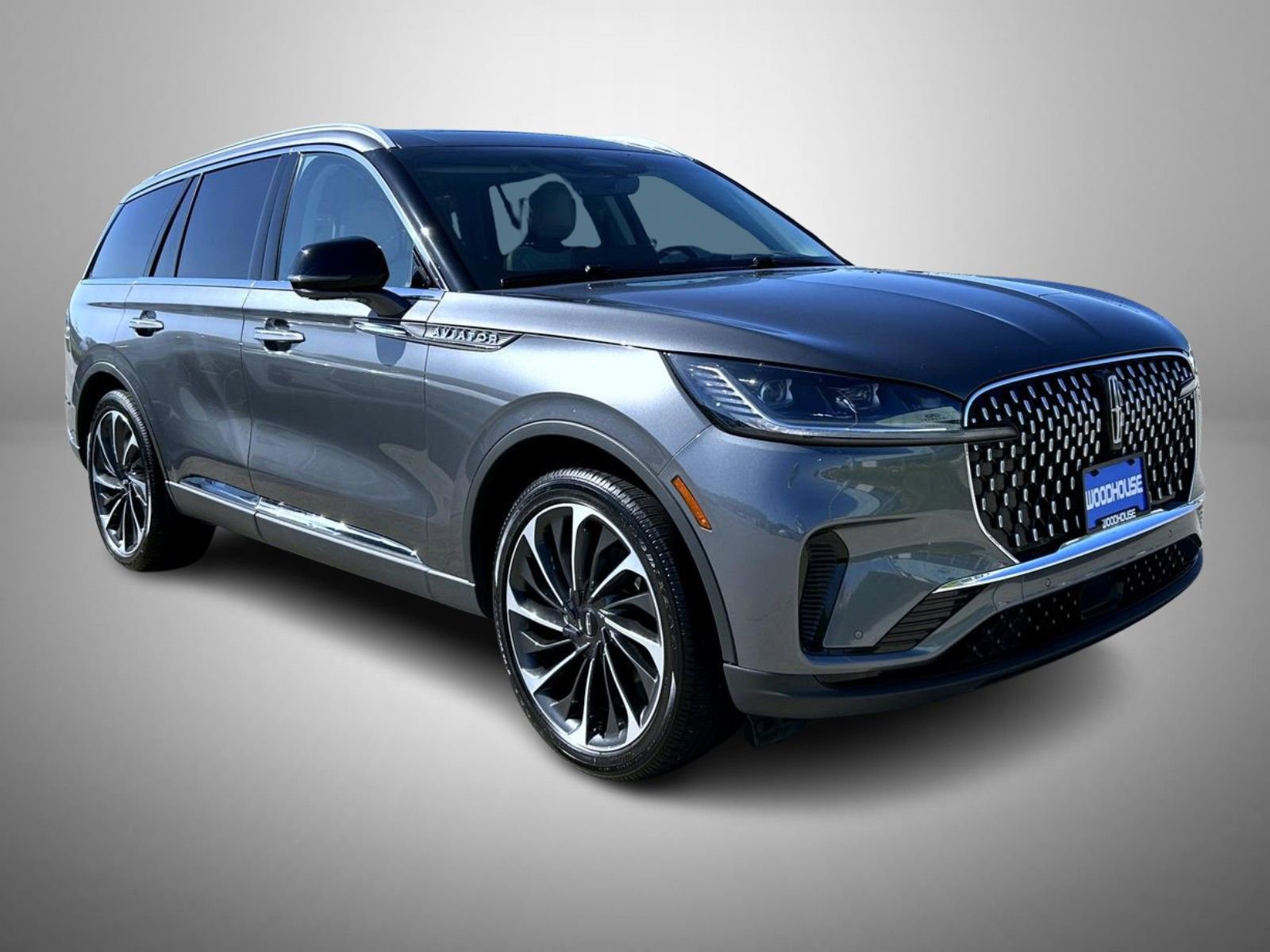 Used 2025 Lincoln Aviator Reserve w/ Equipment Group 201A AWD/4WD image 3