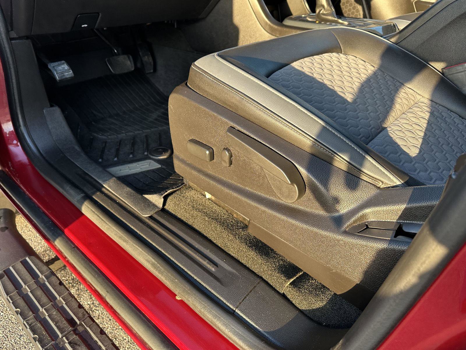 Used 2018 Chevrolet Colorado Z71 image 17