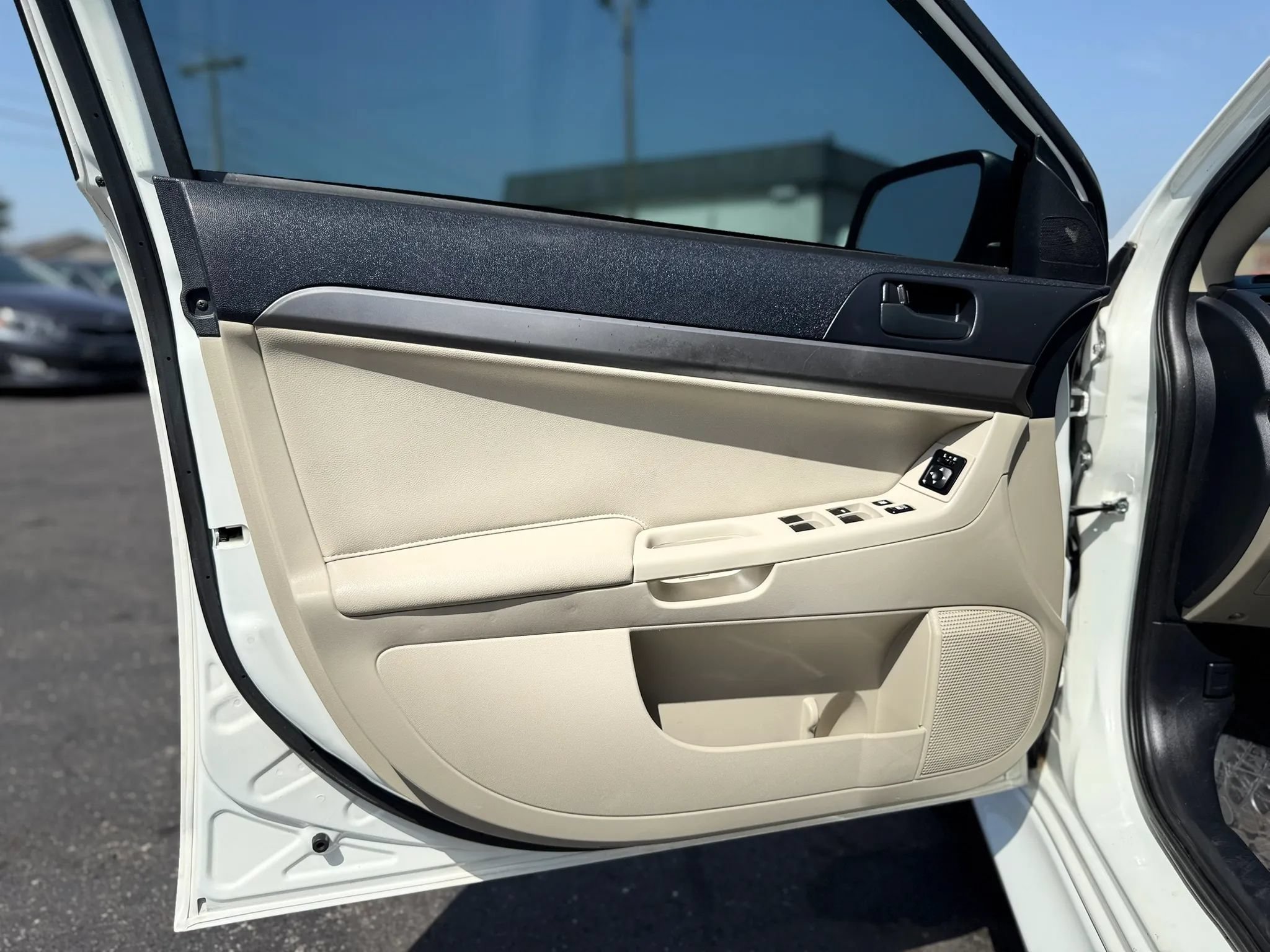 Used 2014 Mitsubishi Lancer ES FWD image 36