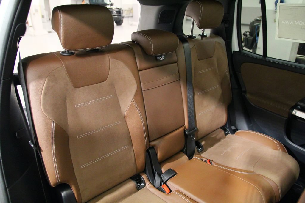 Certified 2024 Mercedes-Benz GLB 250 4MATIC image 26