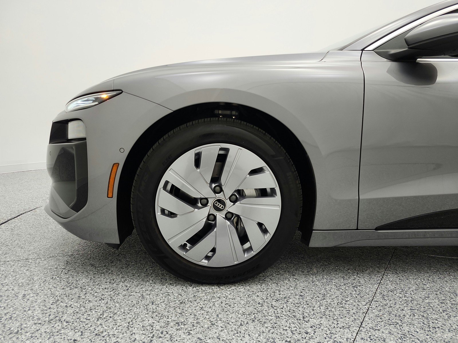 Used 2025 Audi A6 e-tron Premium w/ Ultra Package image 17