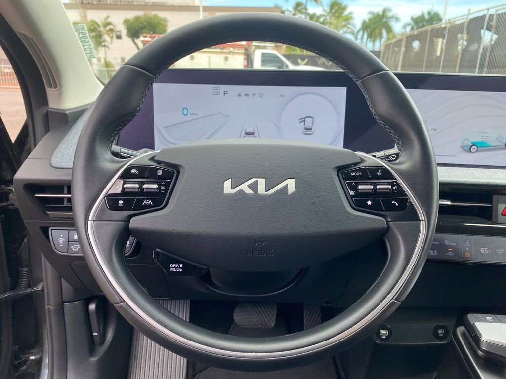 Used 2023 Kia EV6 Wind RWD image 32