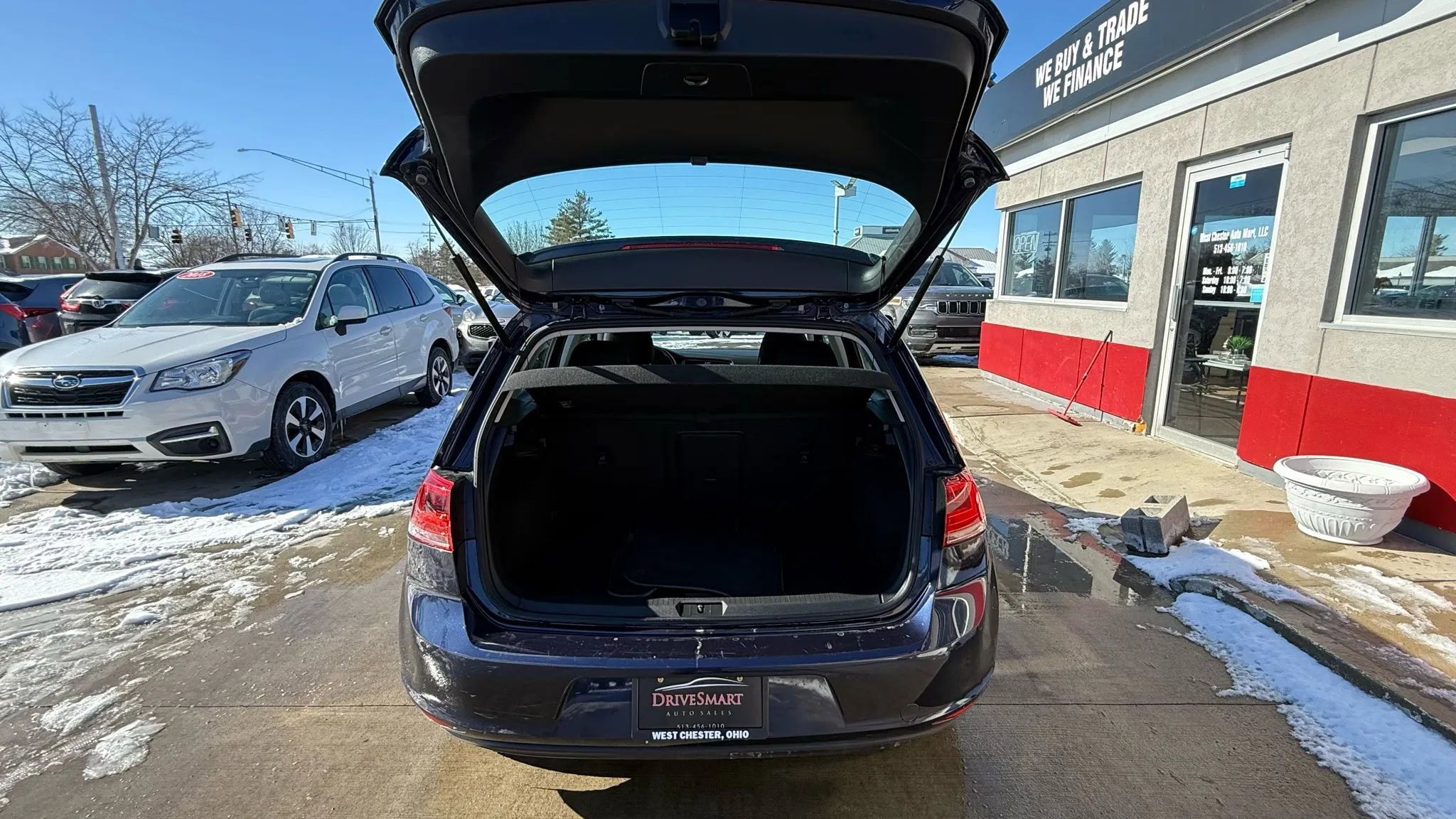 Used 2016 Volkswagen e-Golf SE w/ DC Fast Charging Package image 18