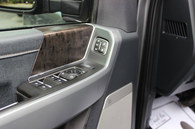 Used 2024 Ford F350 Lariat w/ Lariat Ultimate Package image 8