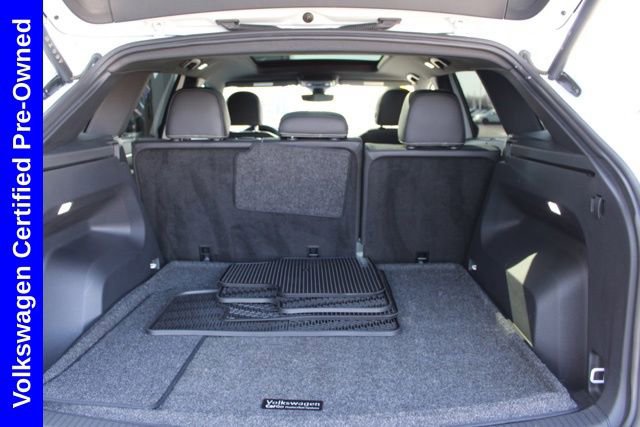 Used 2025 Volkswagen Atlas Cross Sport SE w/ Panoramic Sunroof Package image 11