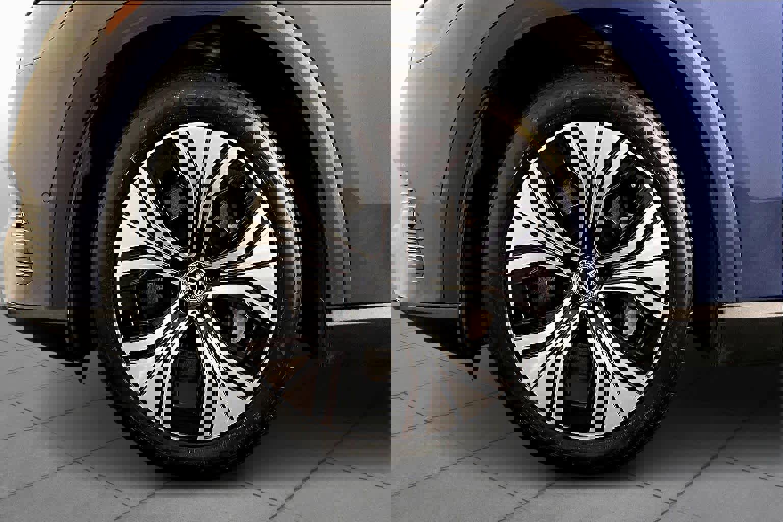 Used 2023 Mercedes-Benz EQE 350+ 4MATIC SUV image 11