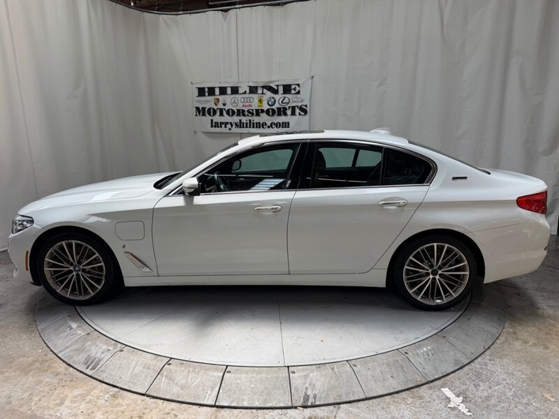 Used 2018 BMW 530e w/ Premium Package 2