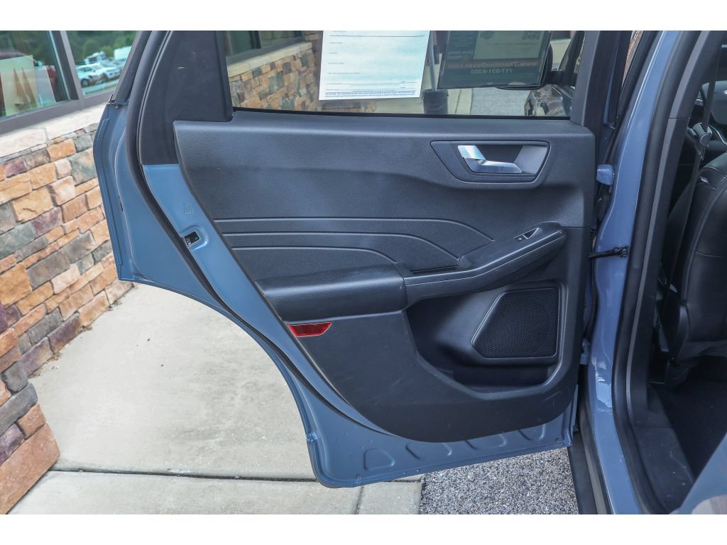 Used 2023 Ford Escape ST-Line w/ Tech Pack #1 AWD/4WD image 17