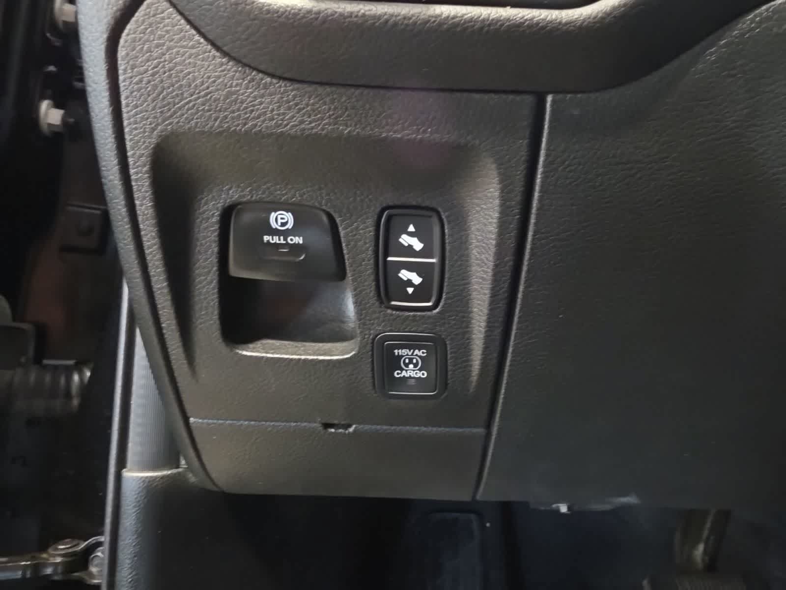 Used 2025 RAM 1500 Big Horn AWD/4WD image 18