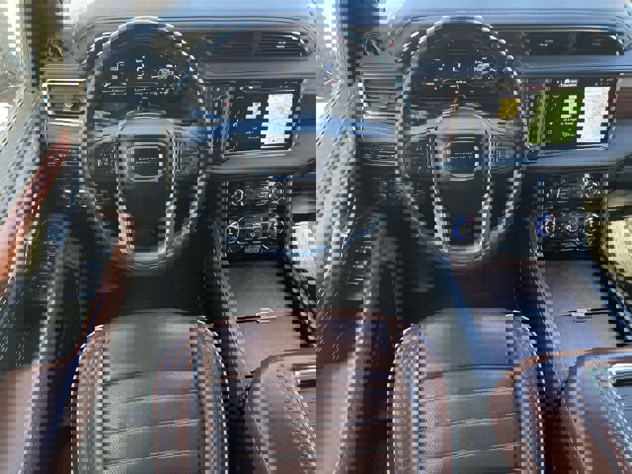 Used 2024 GMC Yukon Denali Ultimate image 11