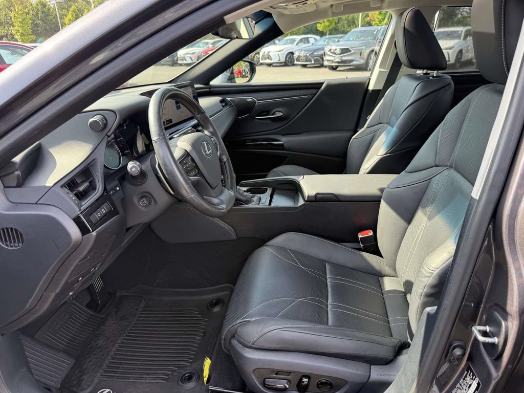 Used 2023 Lexus ES 350 Ultra Luxury w/ Accessory Package (Z2) FWD image 13