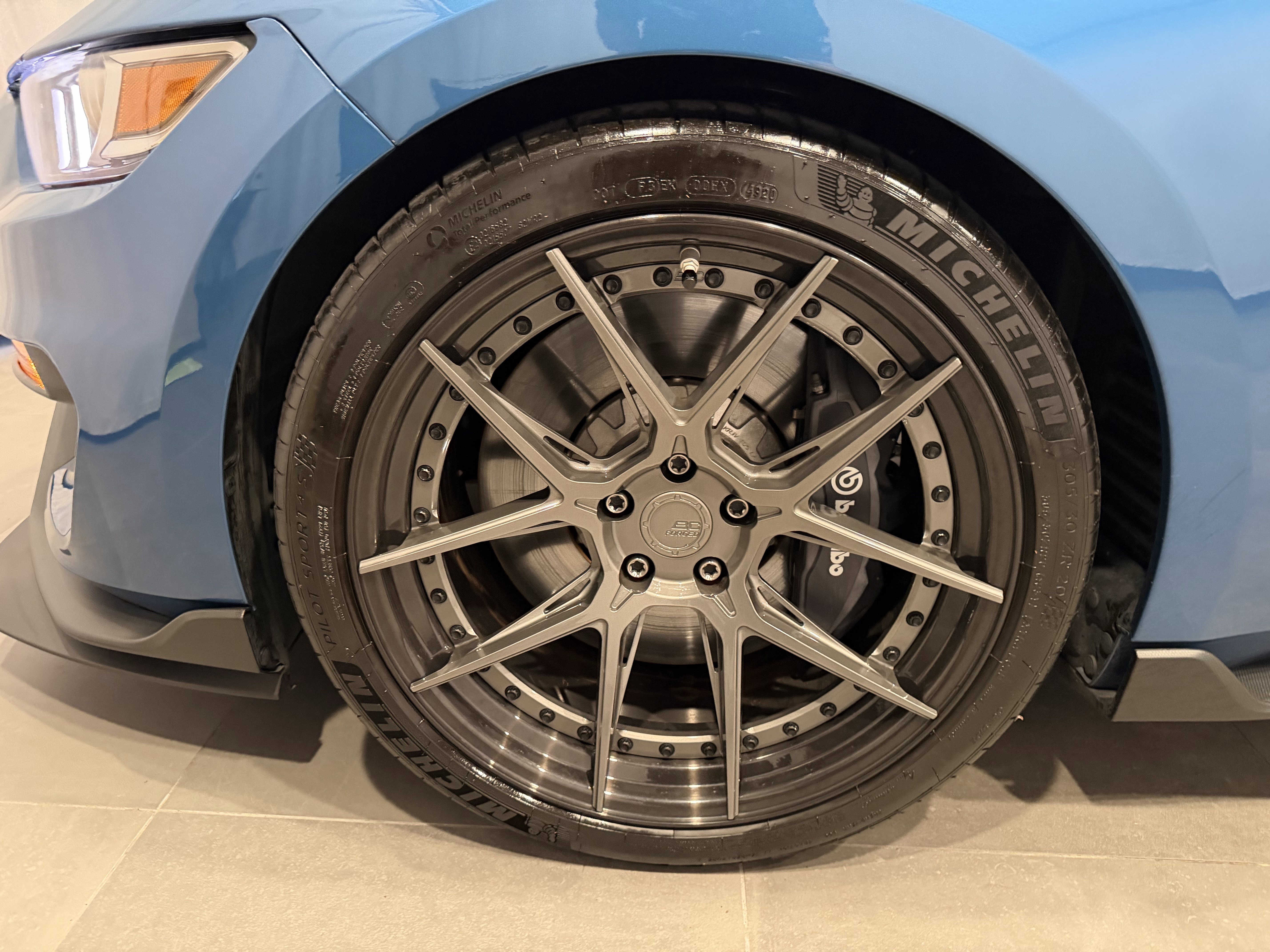 Used 2020 Ford Mustang Shelby GT350 w/ Technology Package image 7