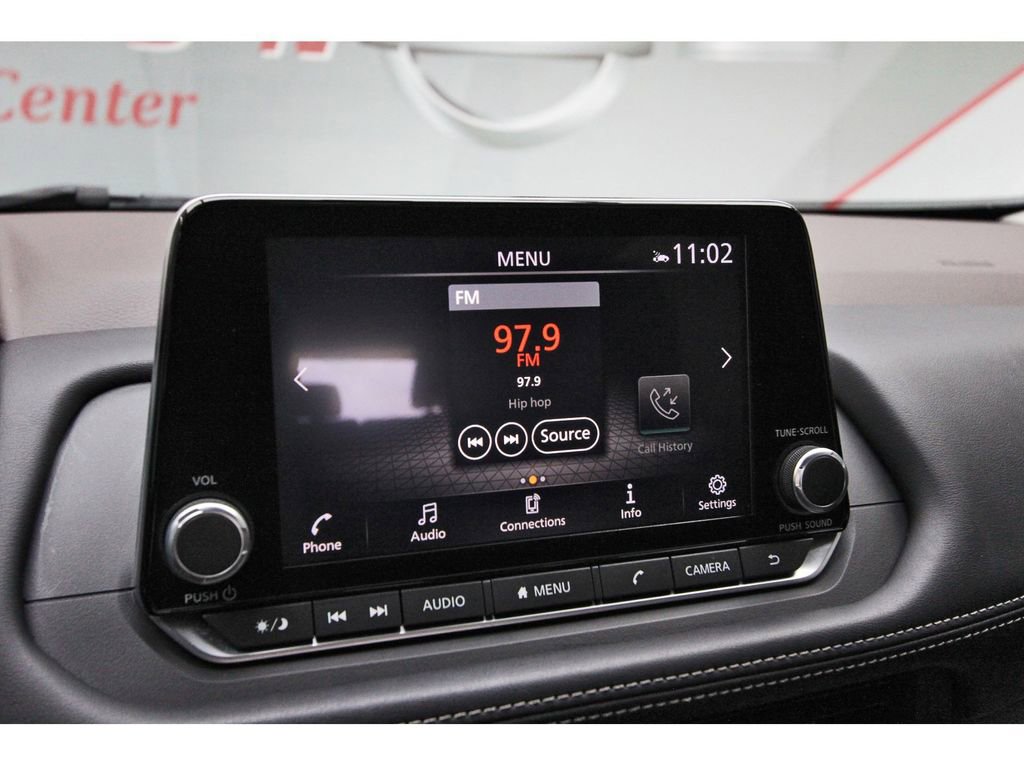 Used 2023 Nissan Rogue SV FWD image 24