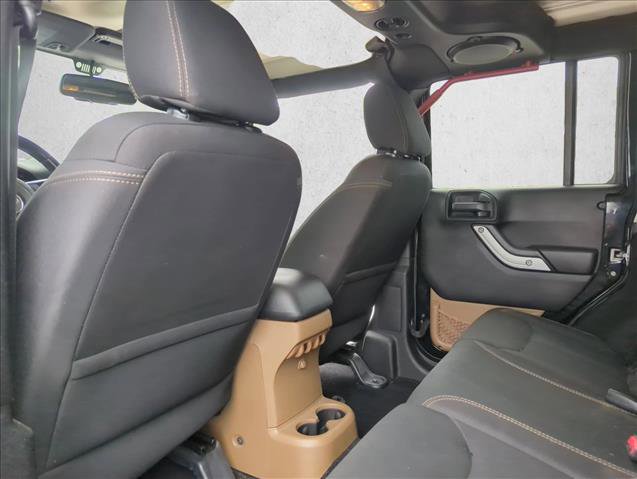 Used 2014 Jeep Wrangler Unlimited Sahara w/ Connectivity Group image 14