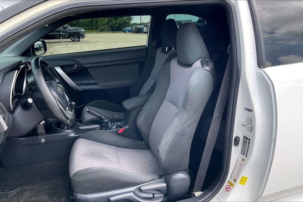 Used 2014 Scion tC FWD image 15