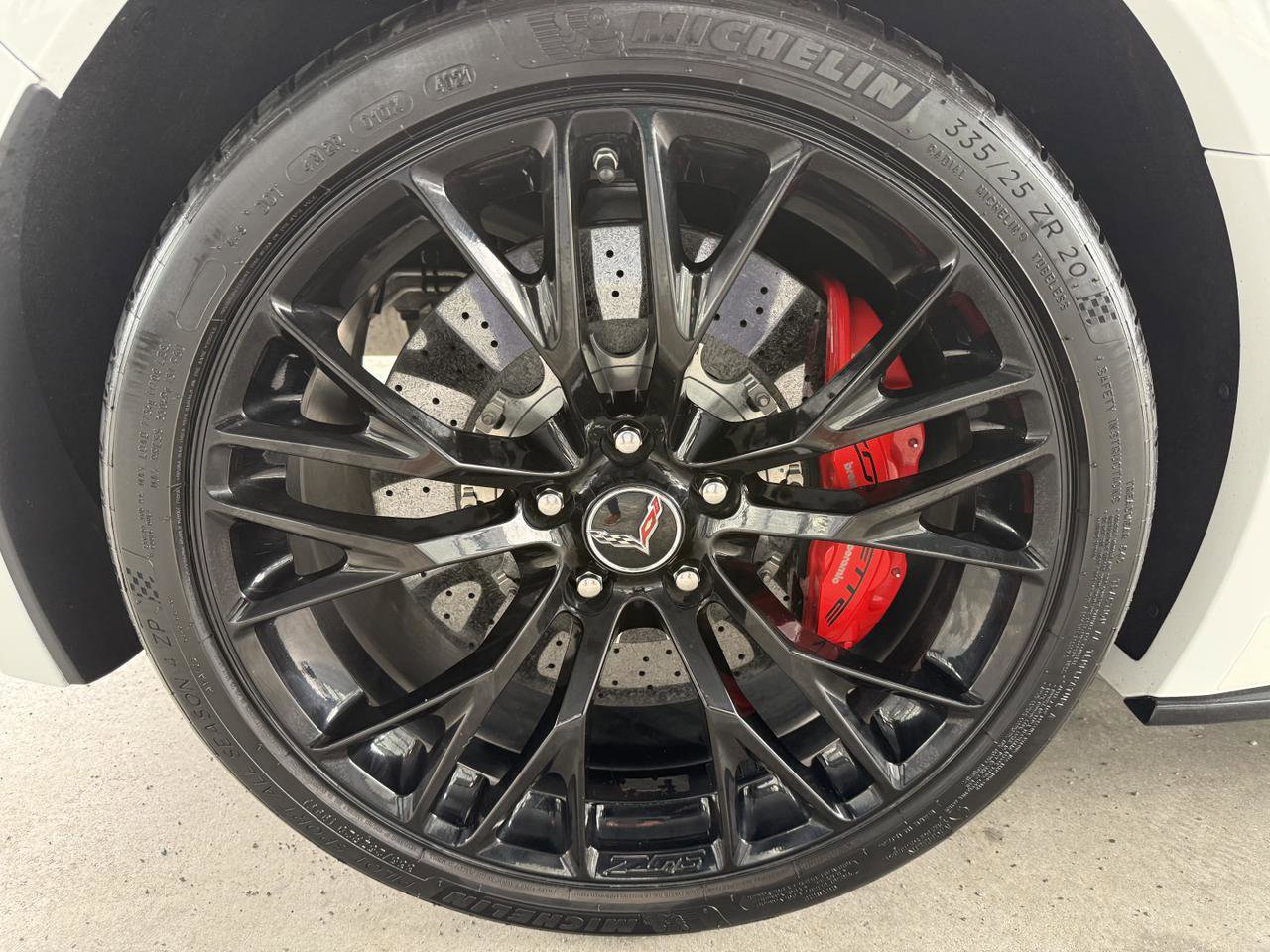 Used 2015 Chevrolet Corvette Z06 w/ 3LZ Preferred Equipment Group image 36