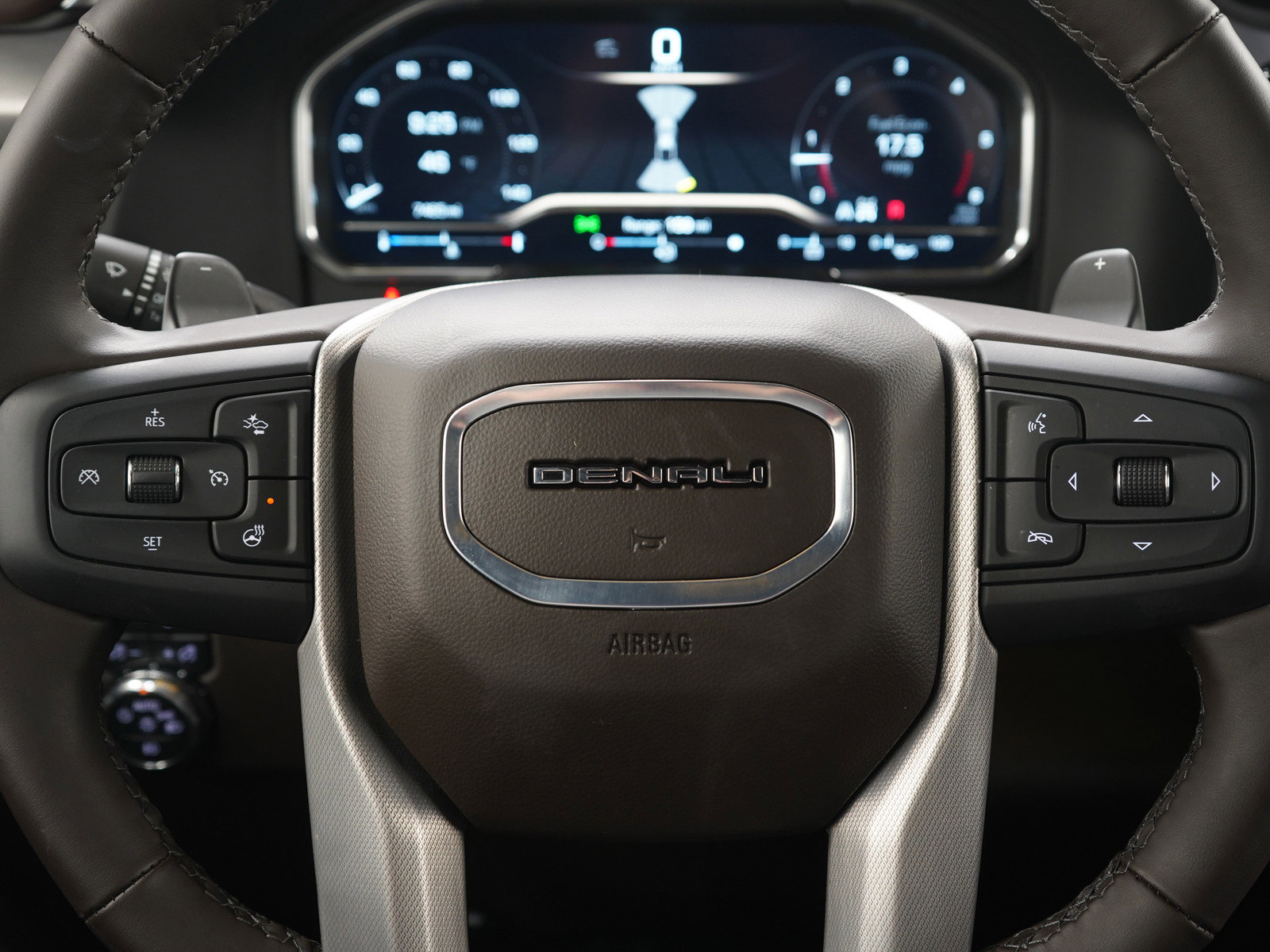 Used 2025 GMC Sierra 1500 Denali w/ Denali Reserve Package AWD/4WD image 31