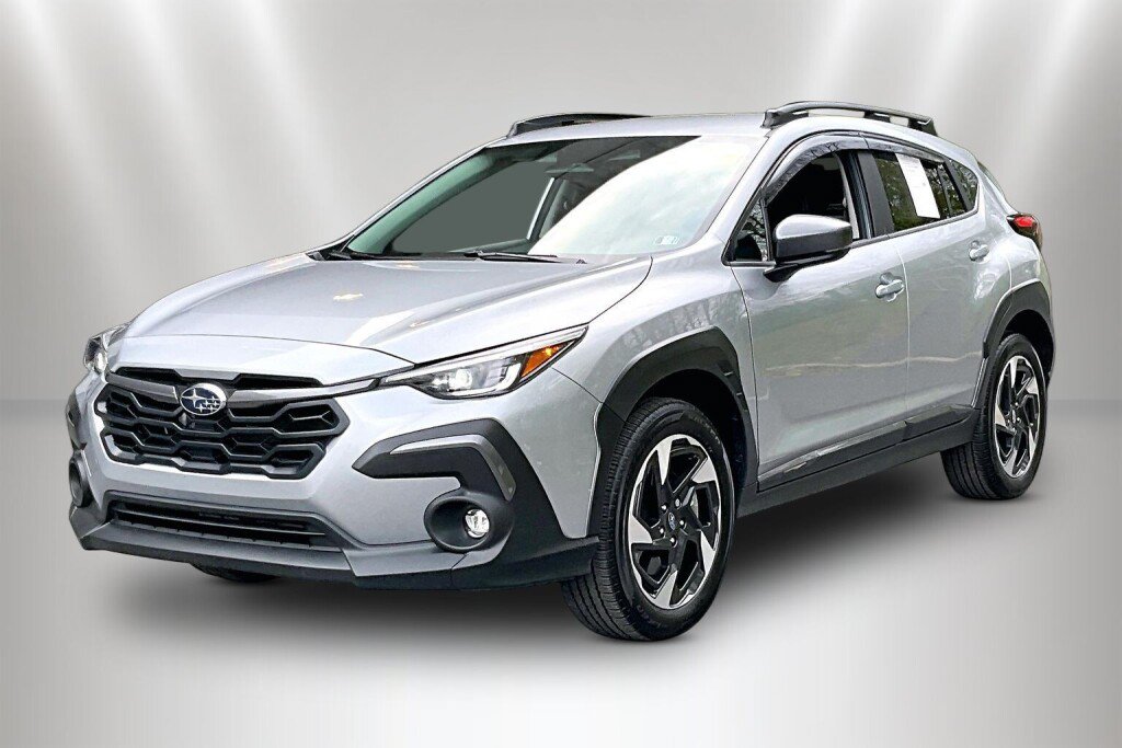Used 2025 Subaru Crosstrek 2.5i Limited w/ Crosstrek Mirror Package AWD/4WD image 3