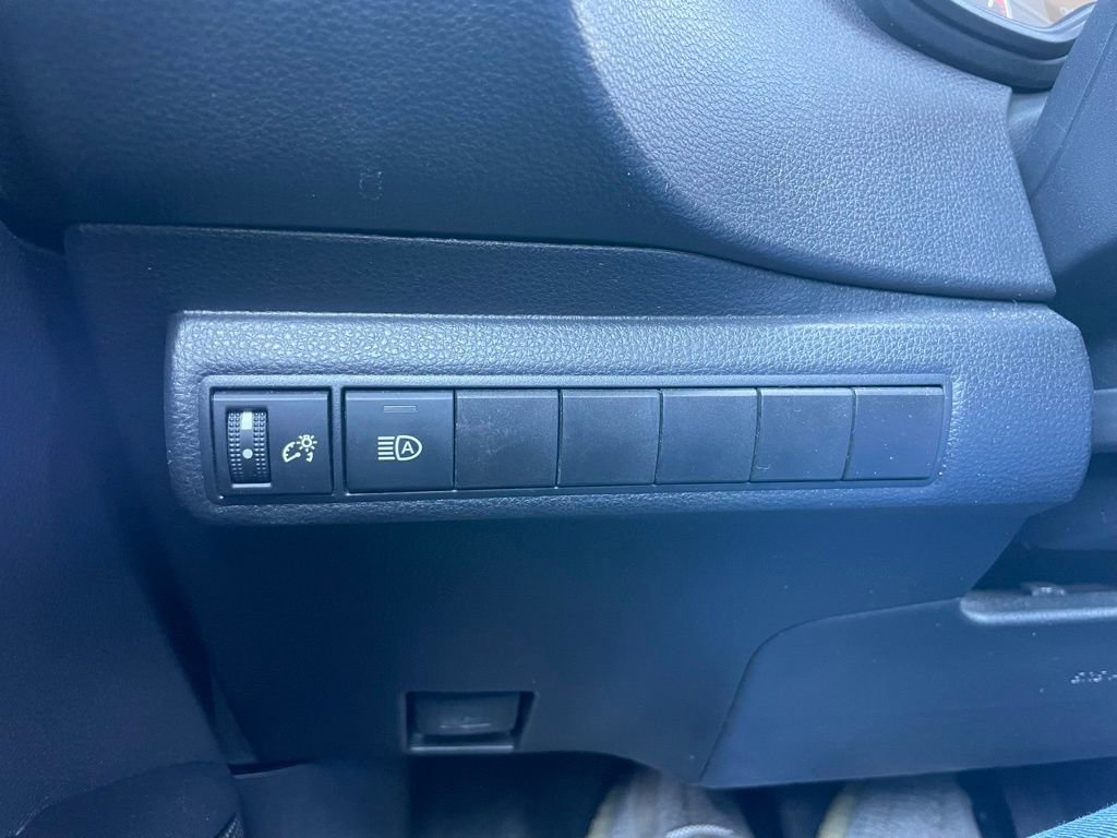 Used 2024 Toyota Corolla LE FWD image 41