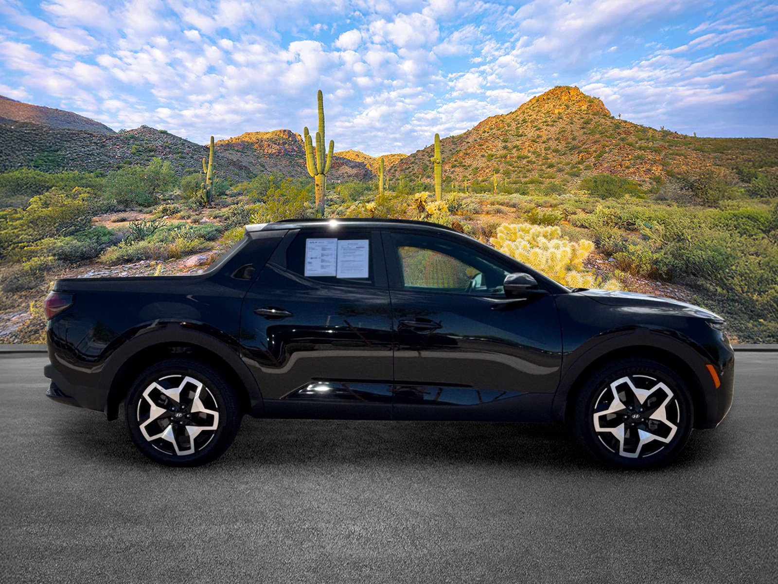 Used 2023 Hyundai Santa Cruz Limited AWD/4WD image 3