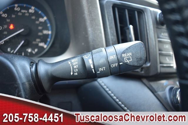 Used 2018 Toyota RAV4 XLE image 29