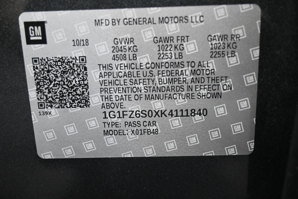 Used 2019 Chevrolet Bolt Premier w/ Infotainment Package FWD image 9