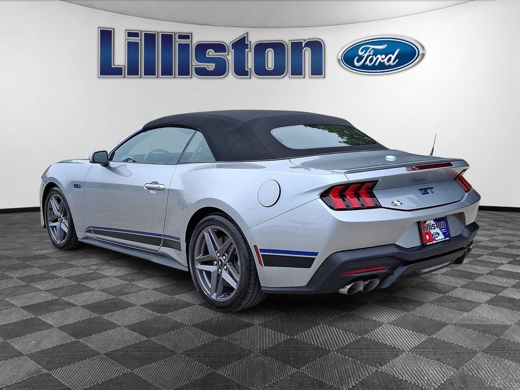 Used 2025 Ford Mustang GT Premium RWD image 6