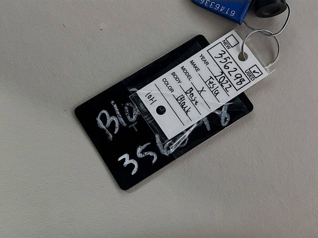 Used 2022 Tesla Model X image 31