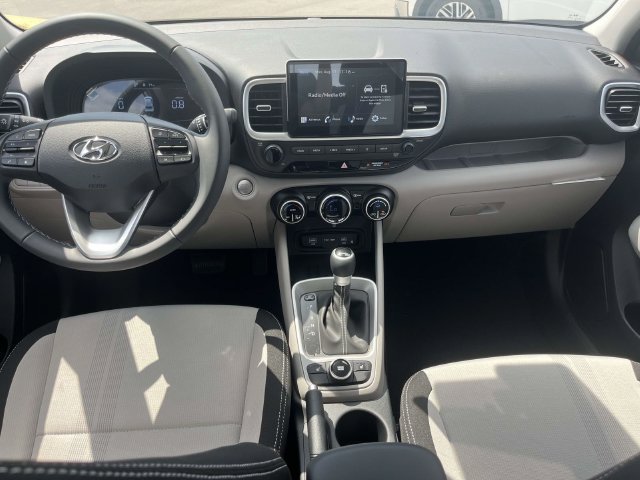 New 2026 Hyundai Venue SEL FWD image 15