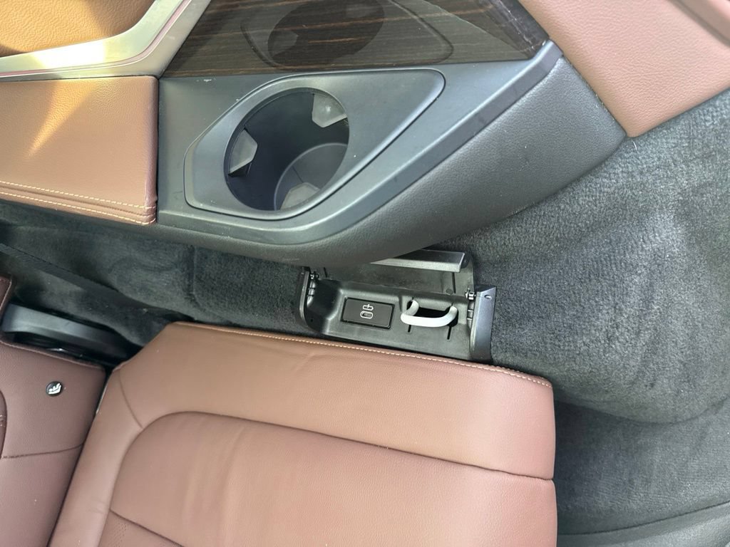 Used 2020 BMW X7 xDrive40i w/ Premium Package AWD/4WD image 30