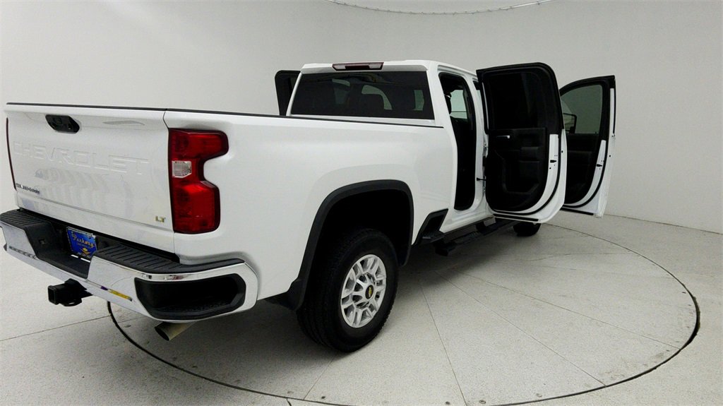 Used 2022 Chevrolet Silverado 2500 LT w/ Convenience Package image 12