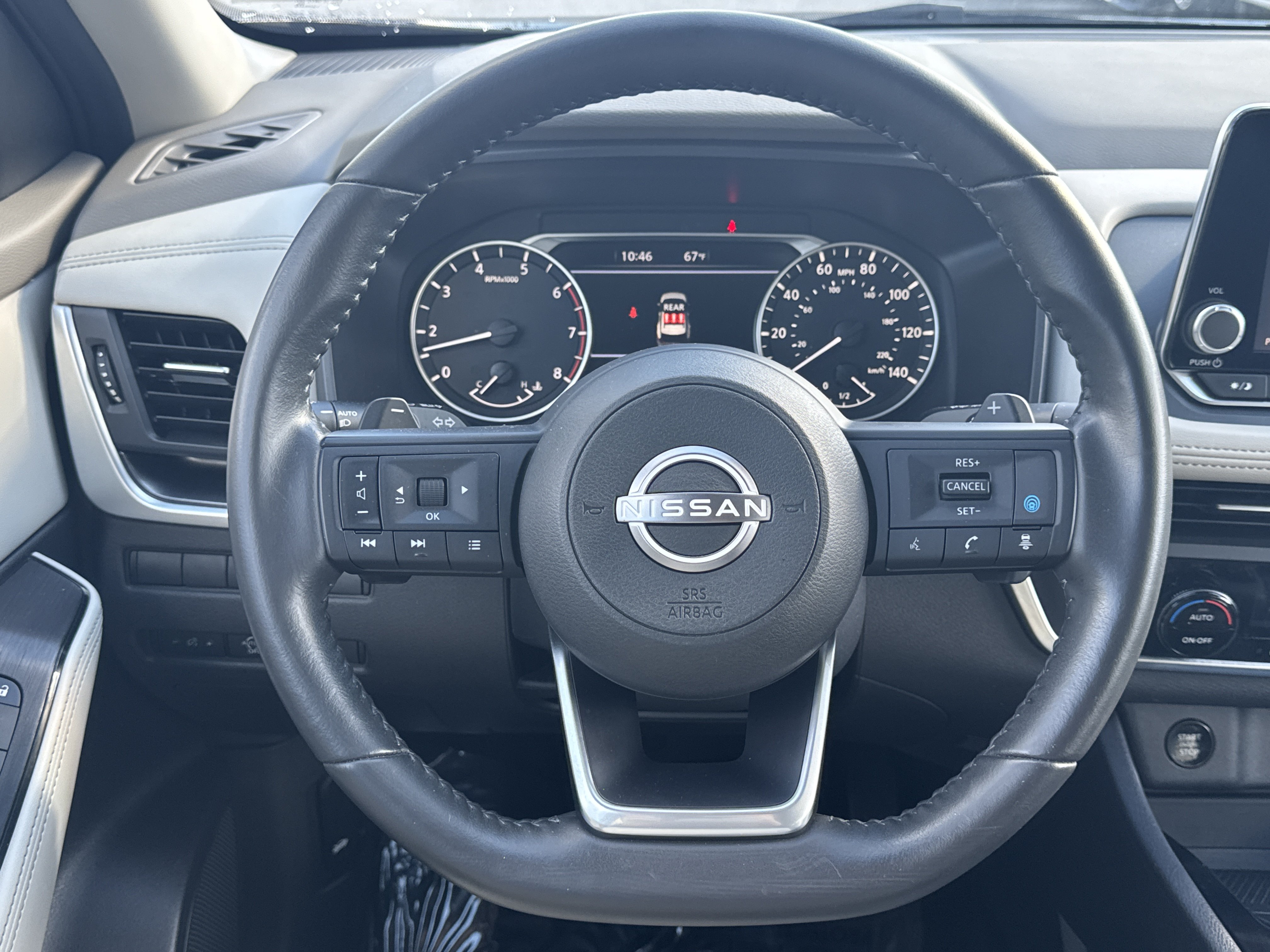 Used 2024 Nissan Rogue SV w/ SV Premium Package AWD/4WD image 3