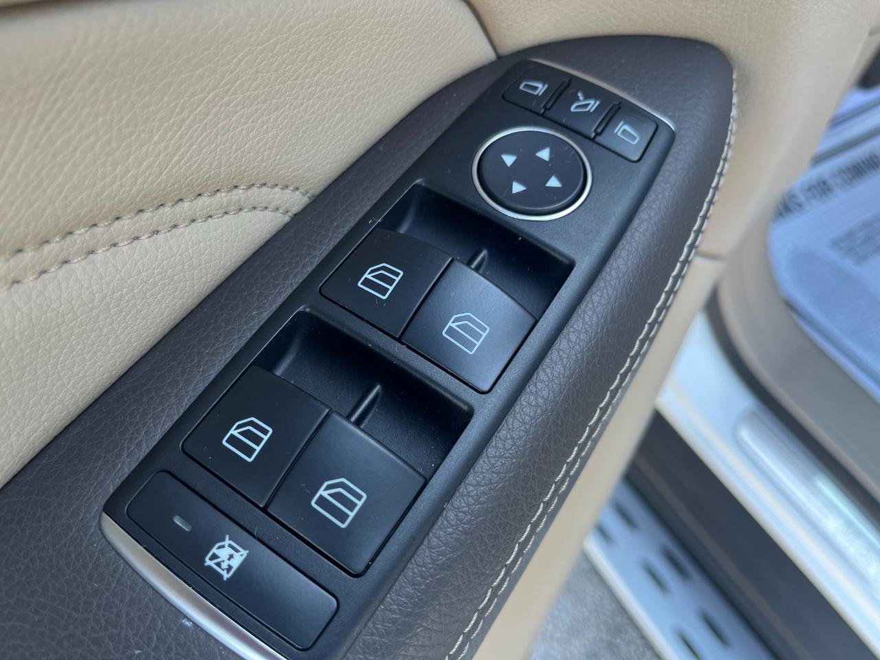 Used 2013 Mercedes-Benz ML 350 BlueTEC 4MATIC image 23