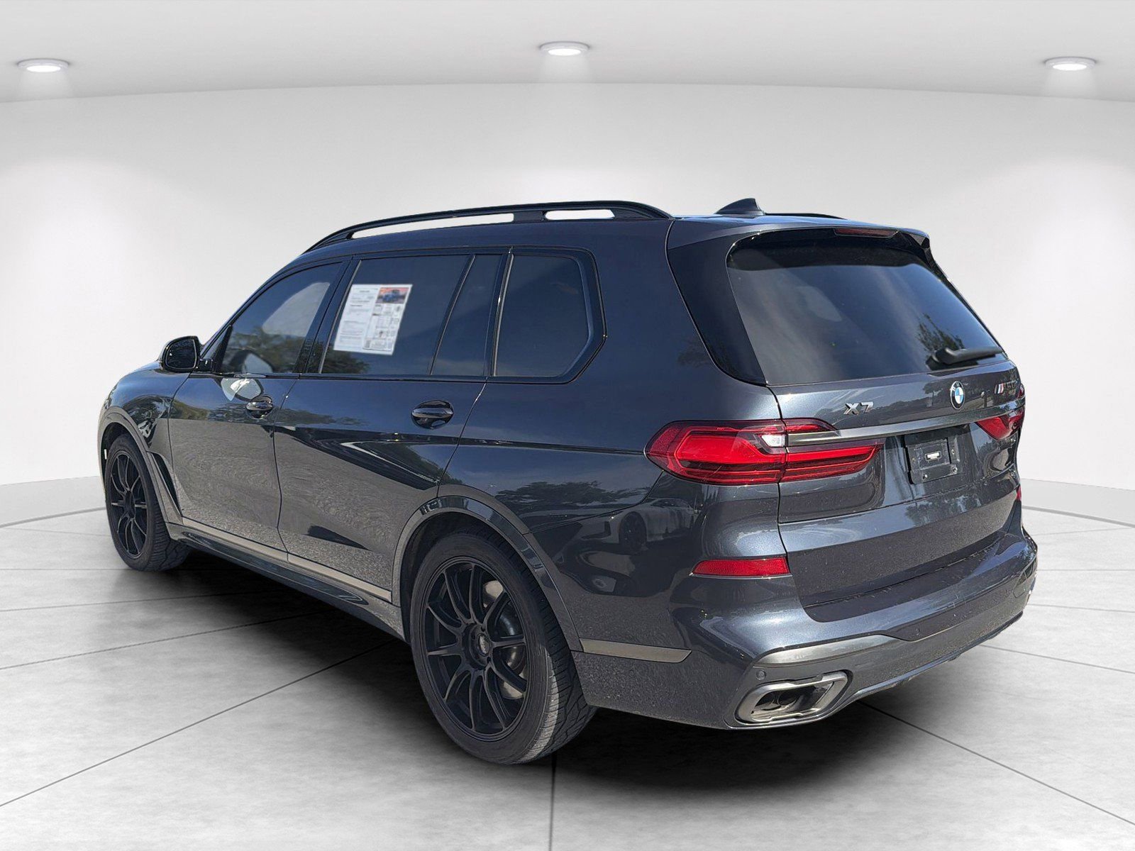 Used 2022 BMW X7 M50i w/ Dynamic Handling Package AWD/4WD image 6